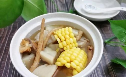 �����Ǹ�������̸�Ļ��⣬�������˻���Ů�ˣ��������˻�