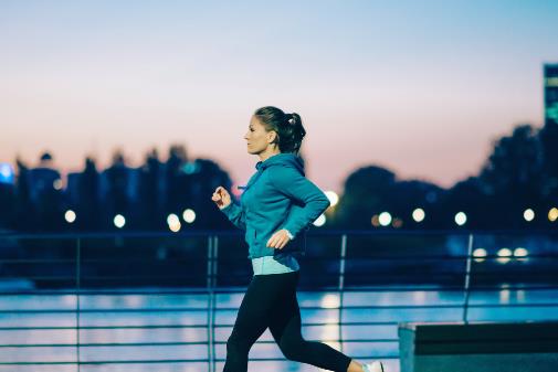 ���ܺ�ҹ����ѡ����һ�� �������治�پ��ᣡ