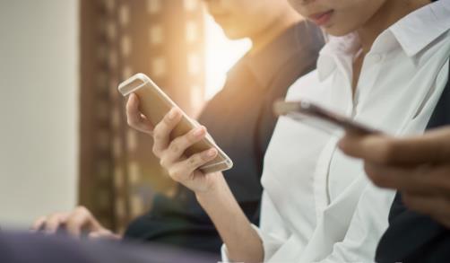 �ֻ���Σ�����۾�����˯�߱�� ����ֻ��ķ���