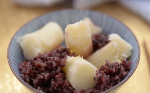 ɽҩ����Ϊ�Ƚ��岹��ʳ�� ɽҩ��ѡ������