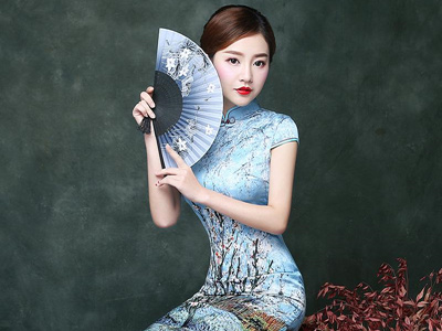 Ƣ�����ͱ�����ʿ˽�˰�Ħ����������С���������ֲ�