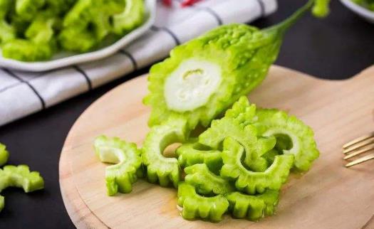 ��Ѫ֬�Ǳ��������Ż��� 10��ʳ�������ڸ���Ѫ֬״̬