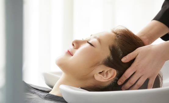 ���Ȼ���ͷ�������ٽ��ѷ� ��Ҫӵ���ں��㷢��������