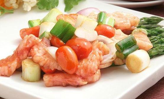 ��ͬ�����ڽ׶ν�����ʳ�Ƽ� ������У��Ӫ�����ʱ��