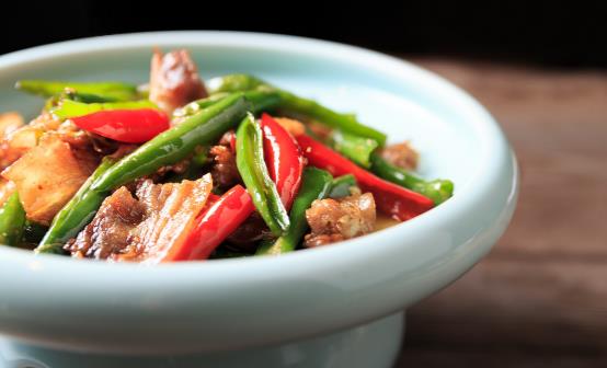 ���˺���������5��ʳ�� ͬʳ�п��������ж�