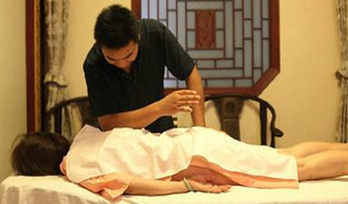 ���ð�Ħ������Ч���� ��ҽѨλ���ü��ʷ�