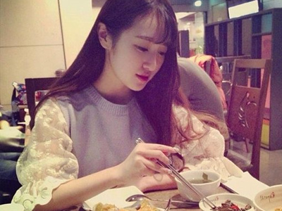 ����˿��Ů����Ħ����