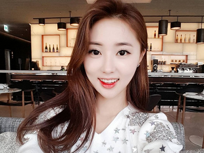 ����˿�����