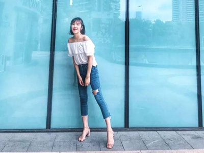 ����˿��Ů����Ħ����