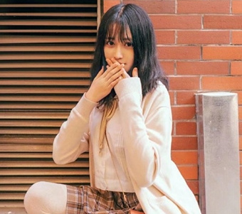 ����˿�����