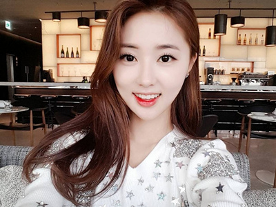 ����˿�����