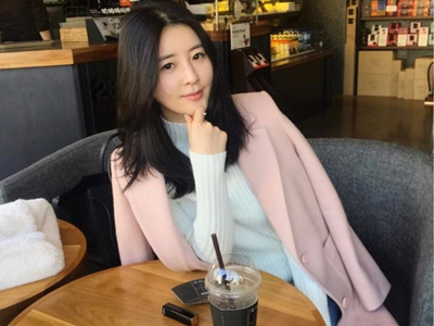 ����˿�����