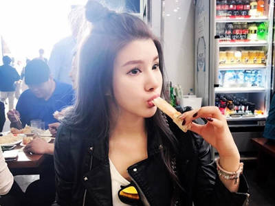 ����Ů��