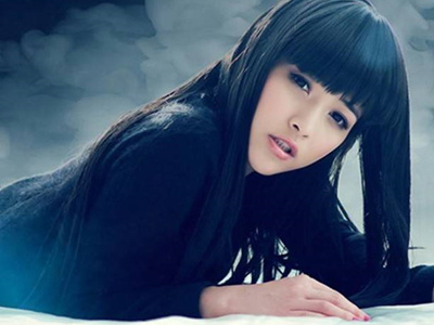 ����Ů��