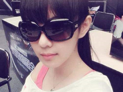 ����˿�����