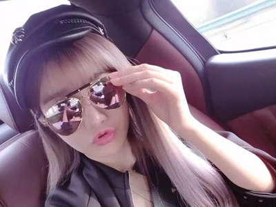 ����˿�����