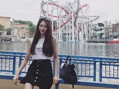 ����˿�����