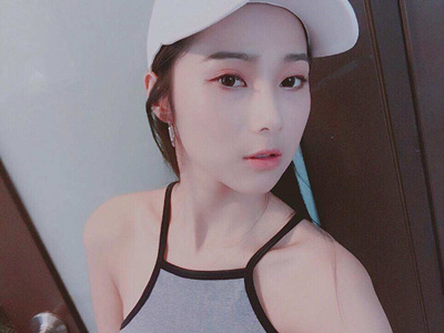 ����˿�����