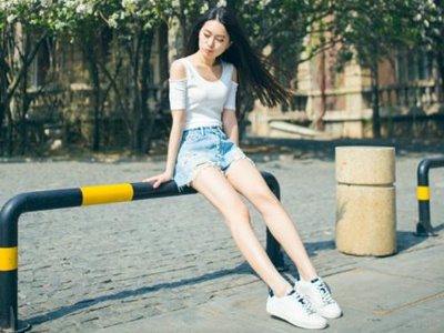 ����˿�����