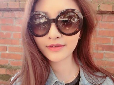 ����˿�����