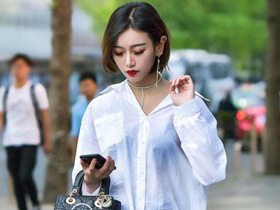 ����˿�����