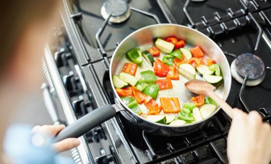 ���Ľ����������� ��������Ҫ����̰��