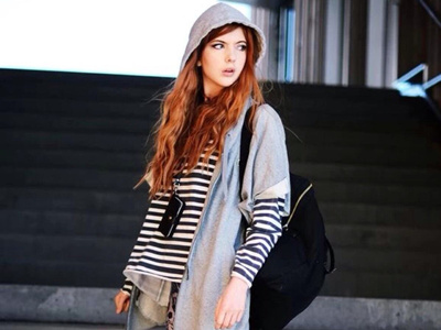 ����˿�����