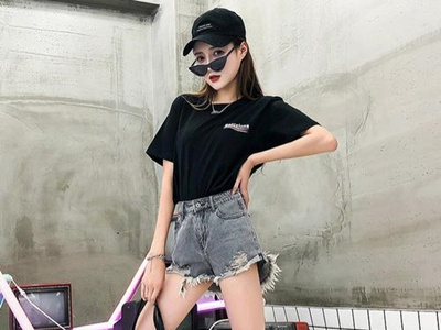 ����˿�����