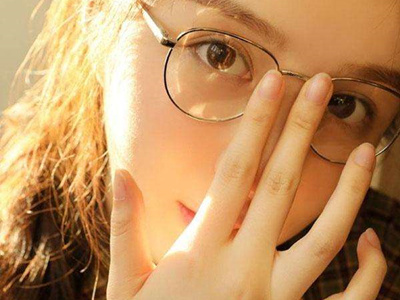 ���ڰ�Ħ����