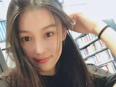 ����˿�����