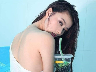 ����˿�����