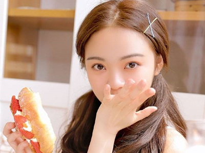 ����˿�����