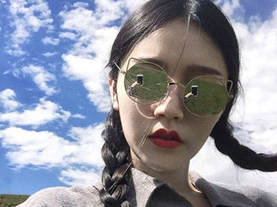 ����˿�����