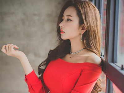 ����Ů����Ħ