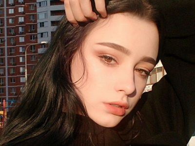 ����˿�����