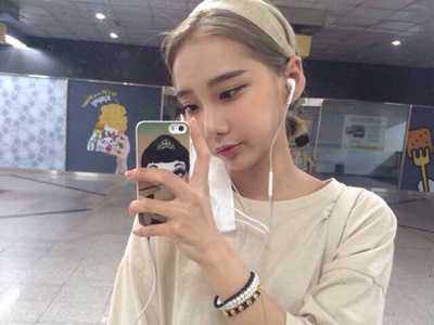 ��������˿�ఴĦ���˻���