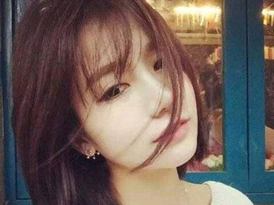 ����˿�����