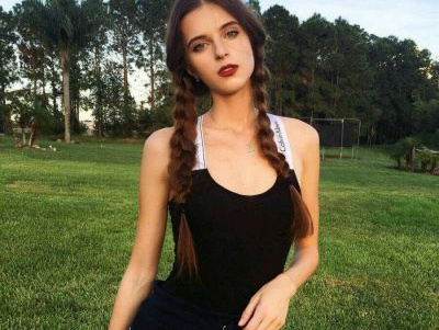 ����˿�����