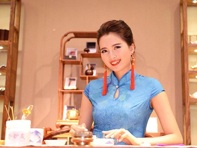 ����˿�����