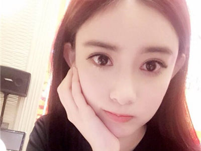 ����˿�����