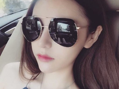 ����˿�����