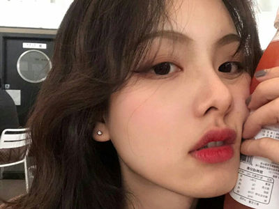 ����˿�����