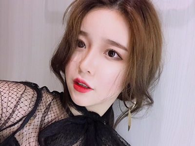 ����˿�����