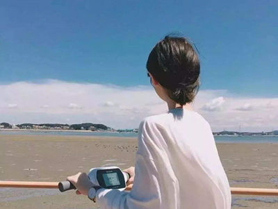 ���ڸ���˿�ఴĦ