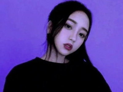 ����˿�����