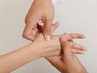 ����˿�����