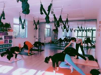 Ϊʲô˵���٤��������ǵ��ǻ��أ�������³�ȼ�ͥʽ��ѹ�������ô˵�İɣ�