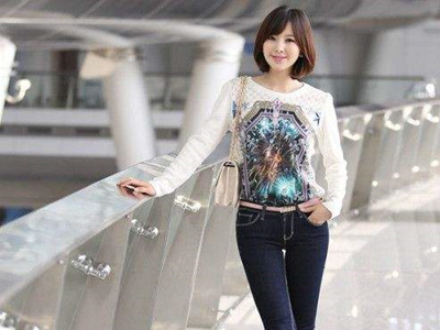 ����˿����˰�Ħ����