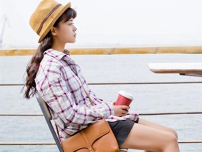 ����˿�����