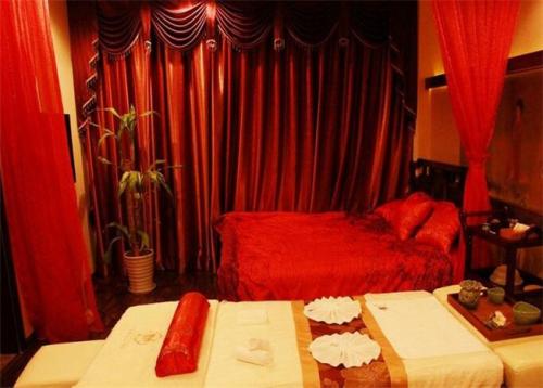 ����˿�����